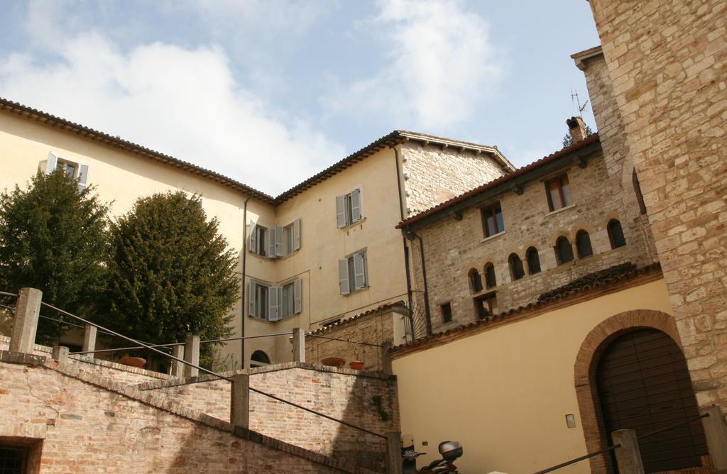 Vescovado 7 Apartment Gubbio Exterior photo